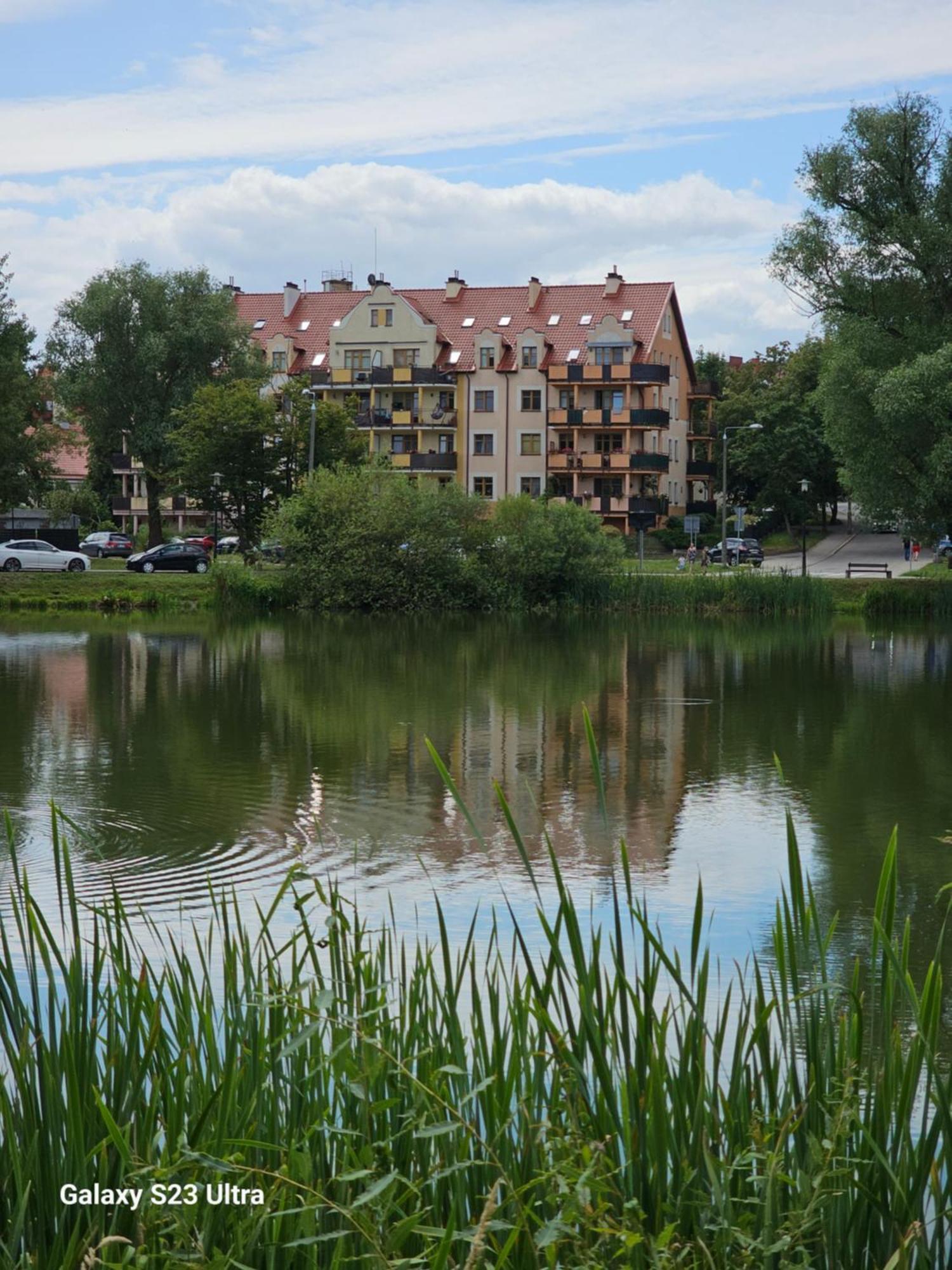 Apartament W Centrum Z Widokiem Na Jeziorko Kętrzyn Exteriér fotografie