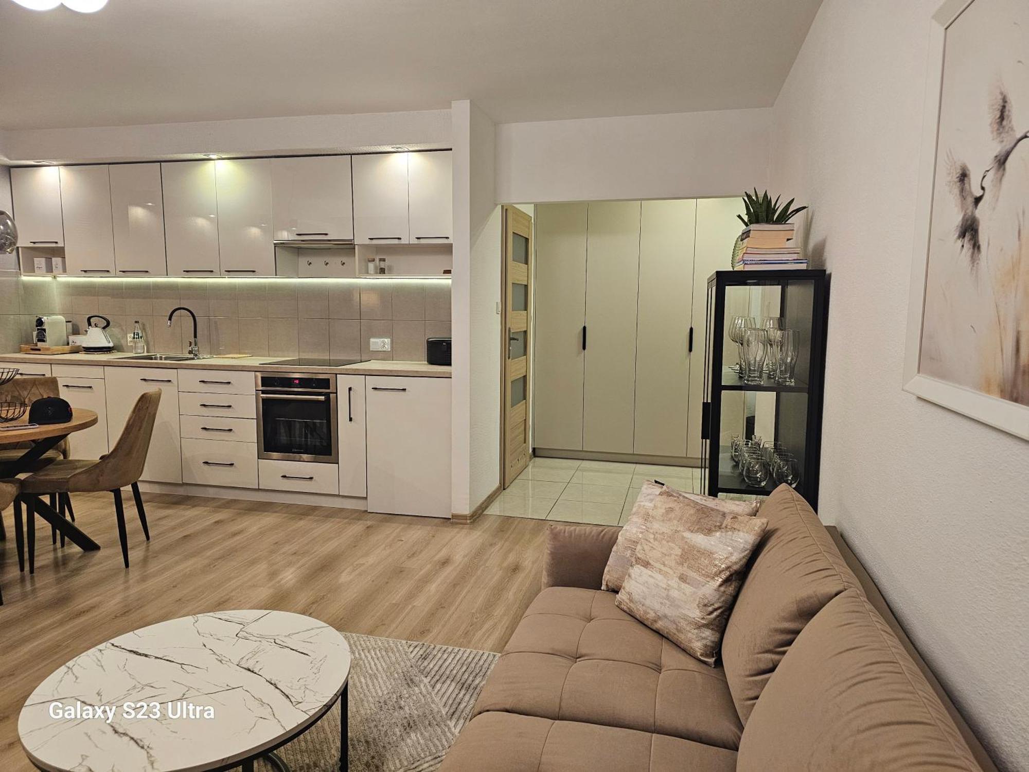Apartament W Centrum Z Widokiem Na Jeziorko Kętrzyn Exteriér fotografie